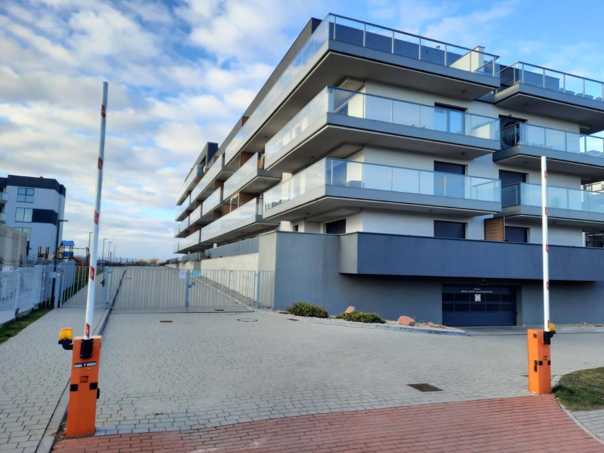Apartament 13 Diamond Dziwnow Luaran gambar